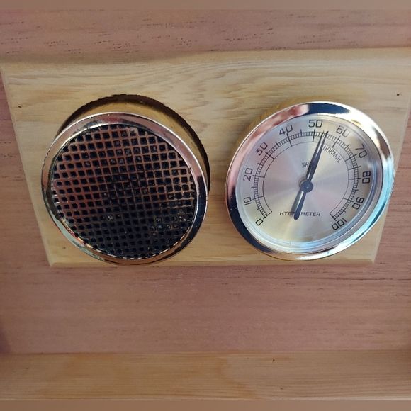 Cigar Humidor - Picture 3 of 4